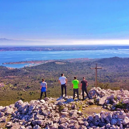 Sea Breeze - Beachfront Apartamento