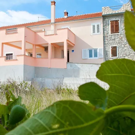 Sea Breeze - Beachfront Kali