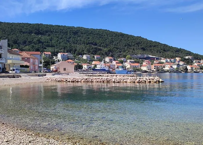 Sea Breeze - Beachfront * Kali